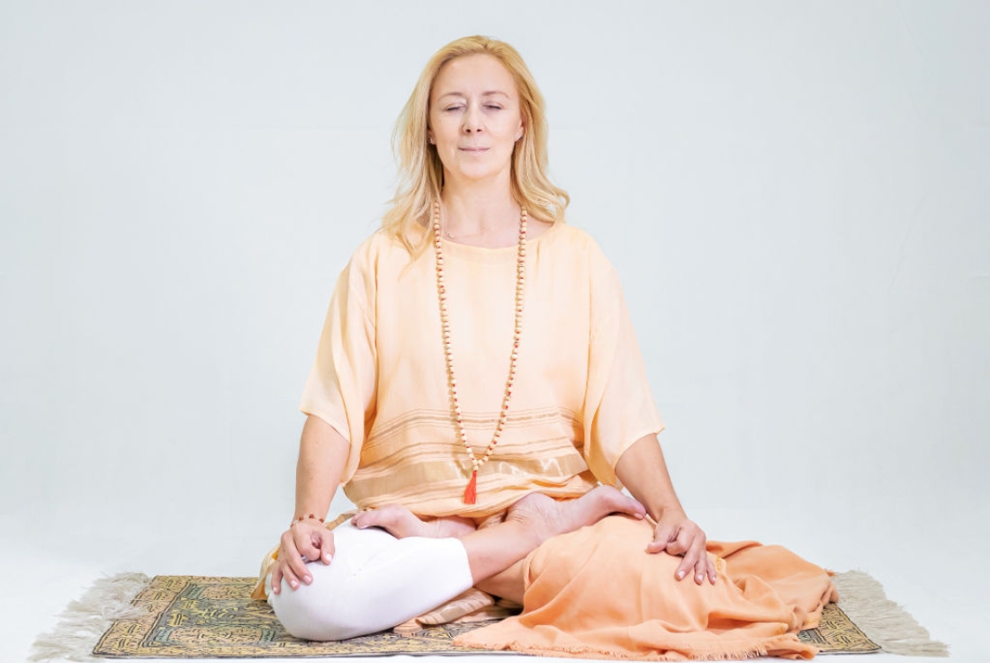 &Eta; &epsilon;&pi;ί&gamma;&nu;&omega;&sigma;&eta;, &eta; &epsilon;&nu;&sigma;&upsilon;&nu;&epsilon;ί&delta;&eta;&sigma;&eta;, &tau;&omicron; mindfulness &kappa;&alpha;&iota; &omicron; &delta;&iota;&alpha;&lambda;&omicron;&gamma;&iota;&sigma;&mu;ό&sigmaf;